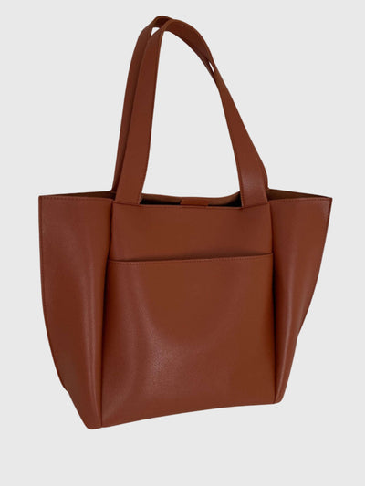Clara - Versatile Structured Shoulder Bag for Daily Use