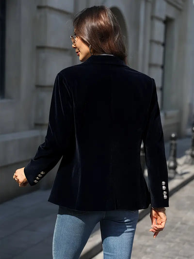 Savannah – Elegant Velvet Blazer