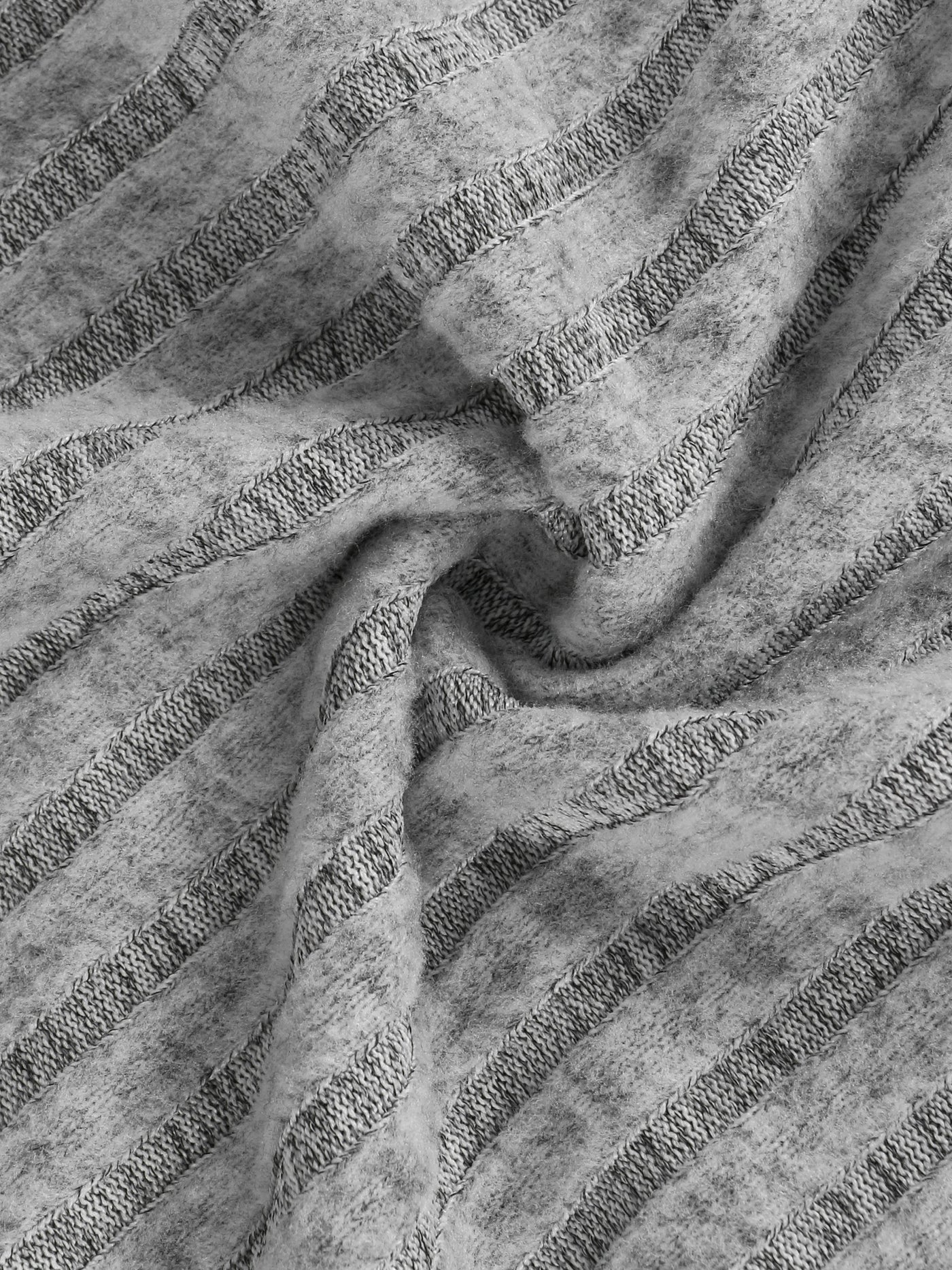 Calista – Contrast Button Knit