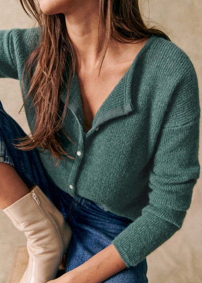 AURAZELYNN – HERITAGE COZY KNIT CARDIGAN