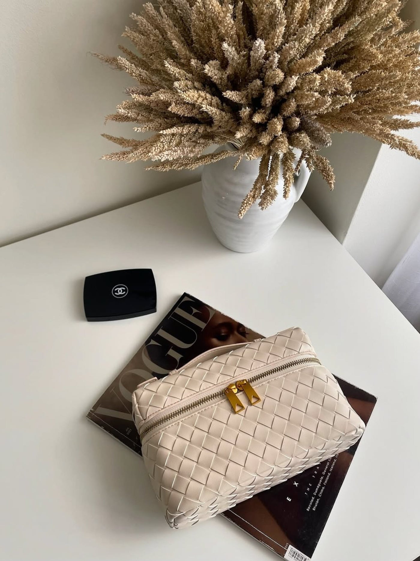 Juliette - Sleek Woven Structured Handbag