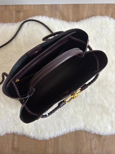 Vivienne - Timeless Oversized Woven Tote