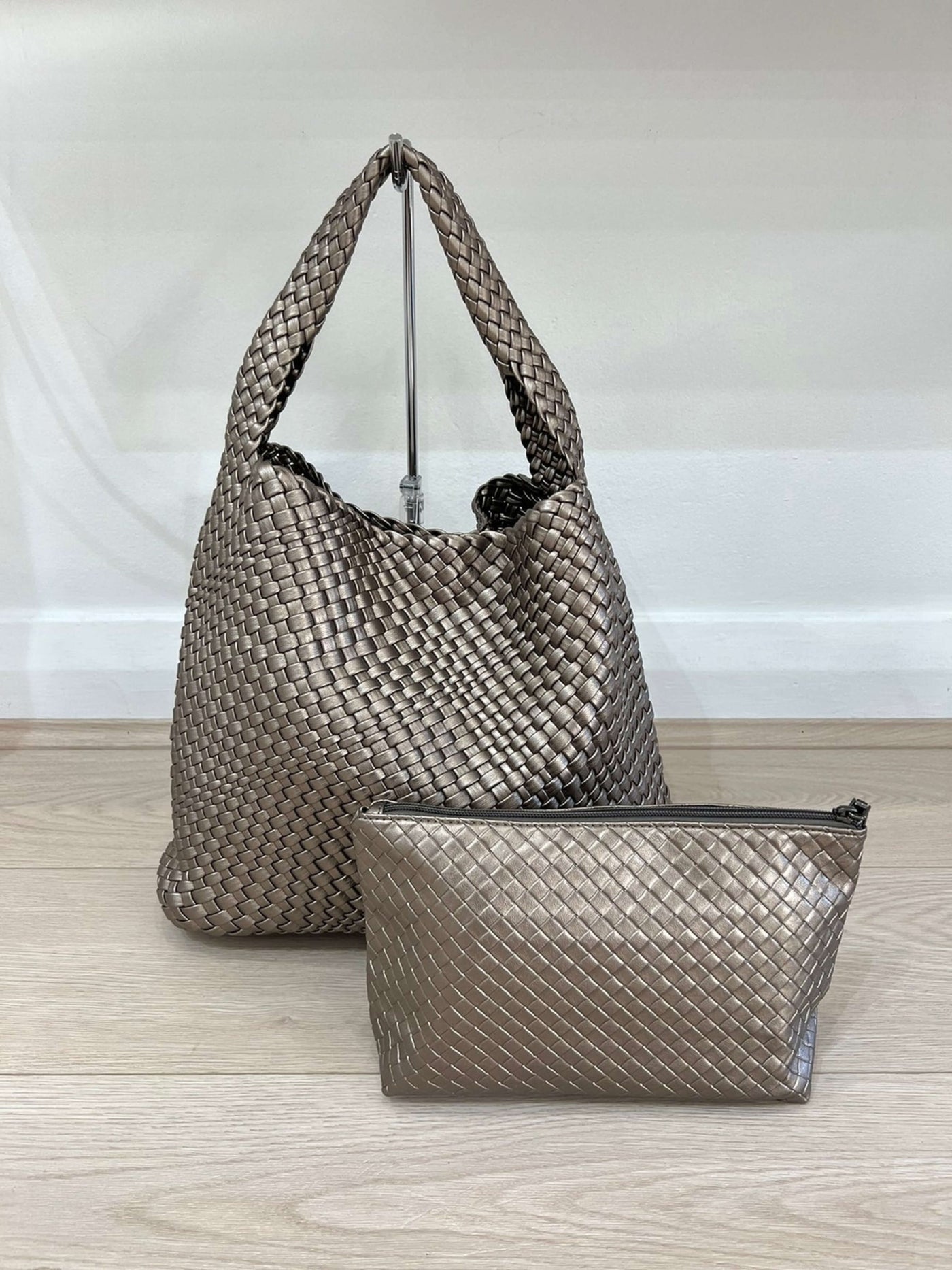 Luna - Stylish Oversized Woven Hobo Tote