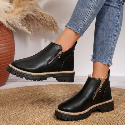 Madelyn – Classic Leather Booties