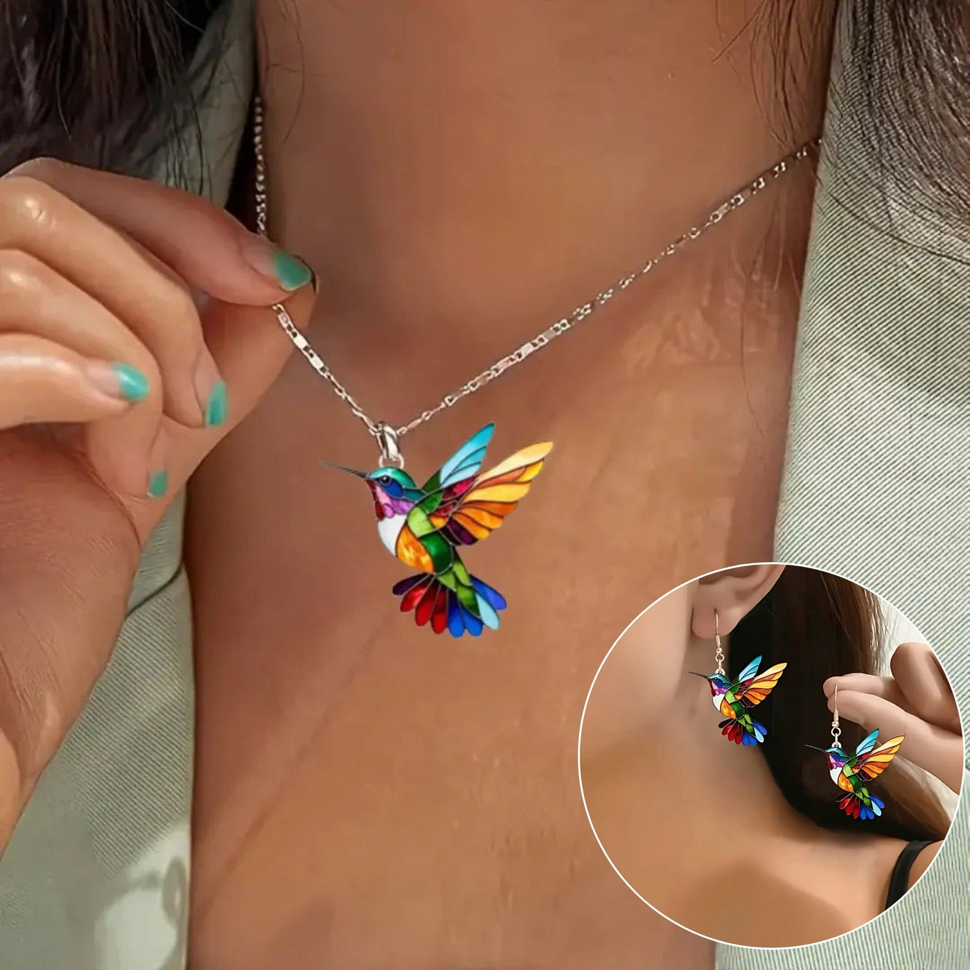 Lola - Beautiful Hummingbird Necklace