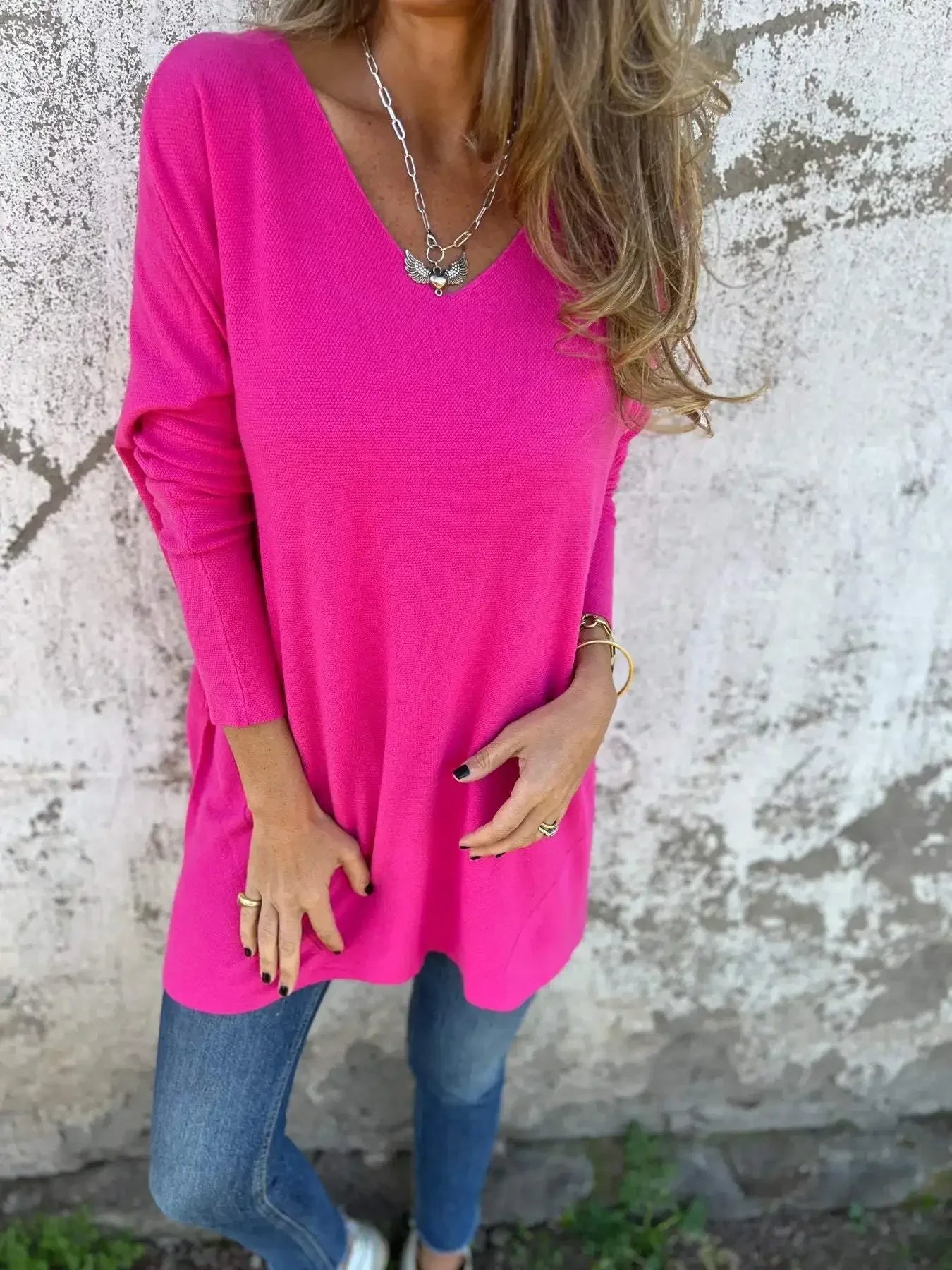 Leona - Relaxed V-Neck Knit Tunic