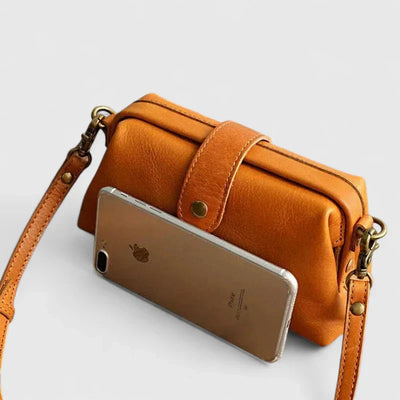 Ivy - Compact Leather Handbag