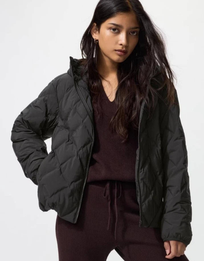 Mila – Diamond Quilt Puffer